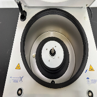 Eppendorf 5430R Refrigerated Centrifuge image 3